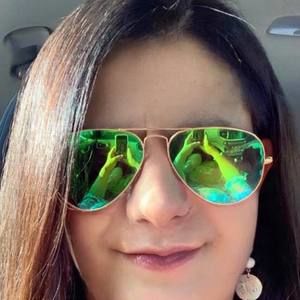 Meet your Posher, Fatima